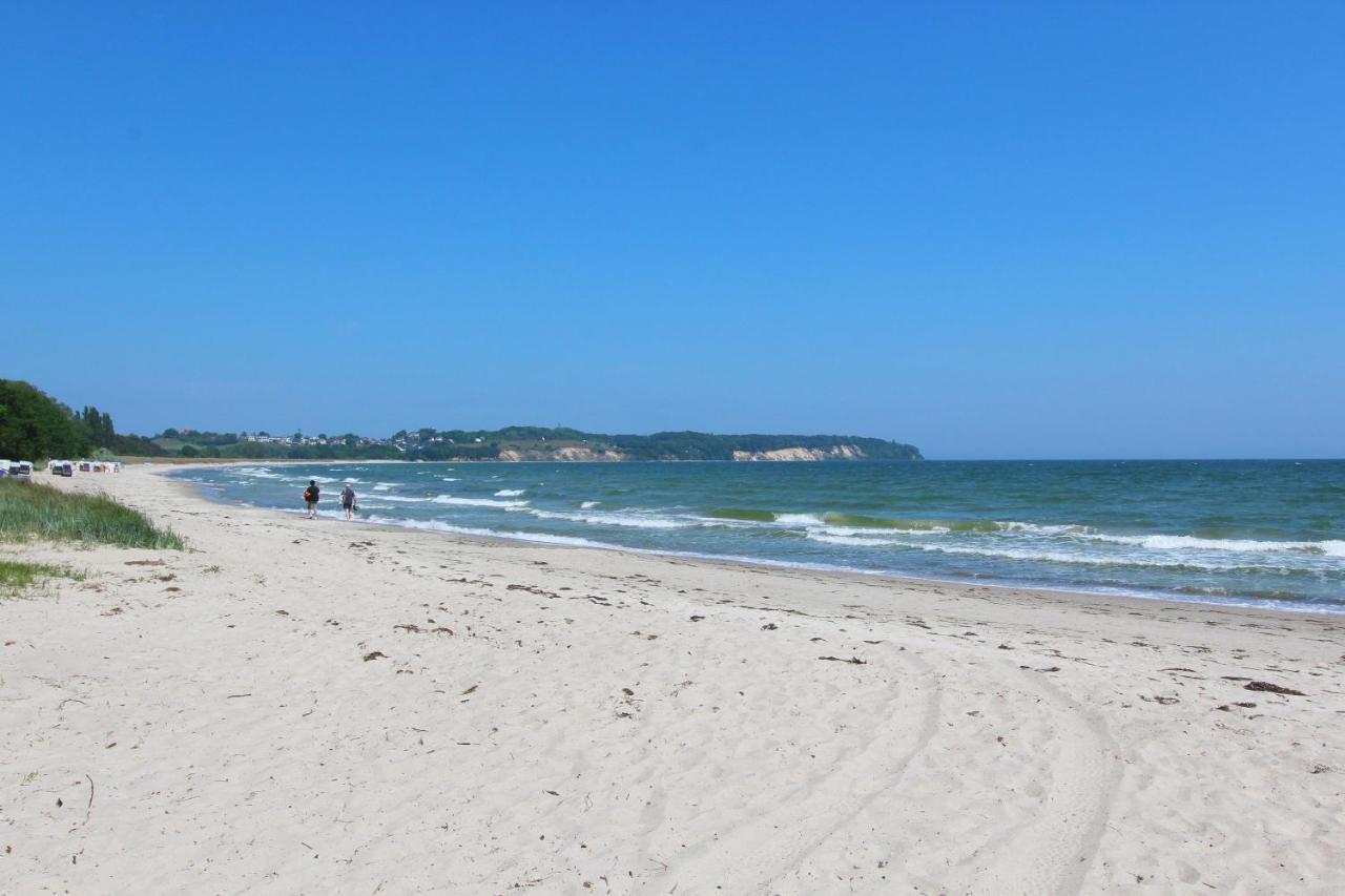 Strandnahe Fewo Mit Terrasse, Gratis Nutzung Vom Ahoi Erlebnisbad Und Sauna In Sellin - Rex Rugia Fewo 14-4 Lobbe Luaran gambar